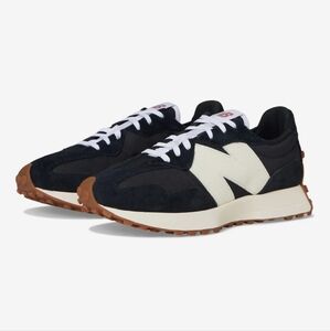 NWOT New Balance Black and White 327 Sneakers 7